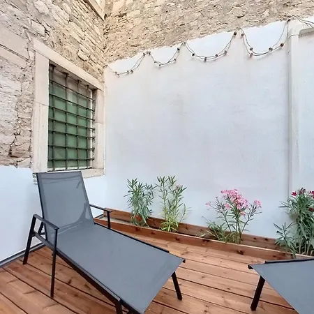 Old Tower Center 2 Apartment Pula