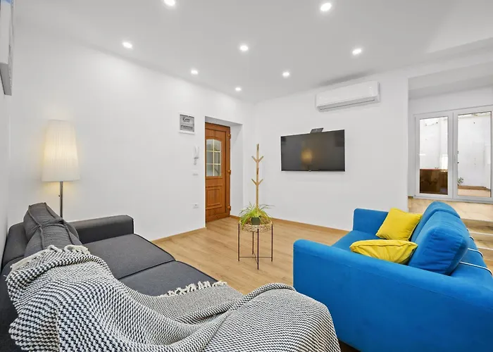 Old Tower Center 2 *