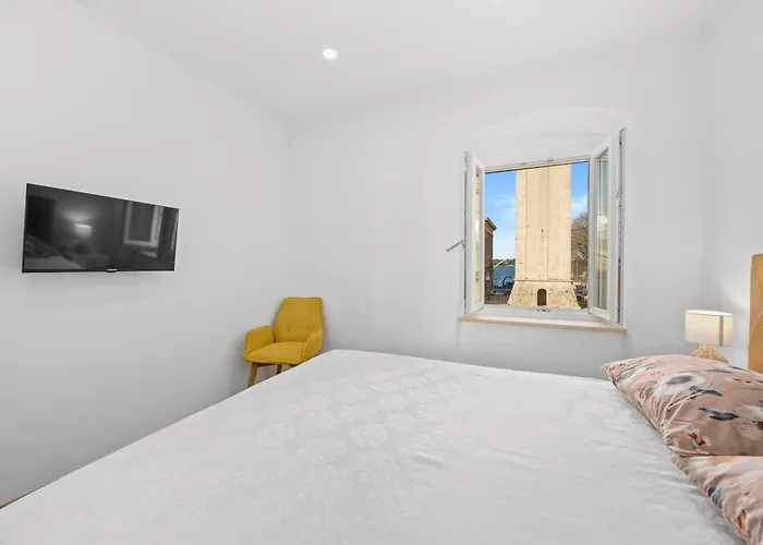 Apartamento Old Tower Center 2 *