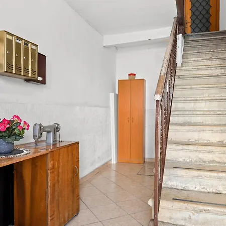 Apartment Old Tower Center 2