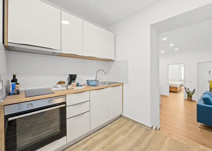 Old Tower Center 2 Apartman *