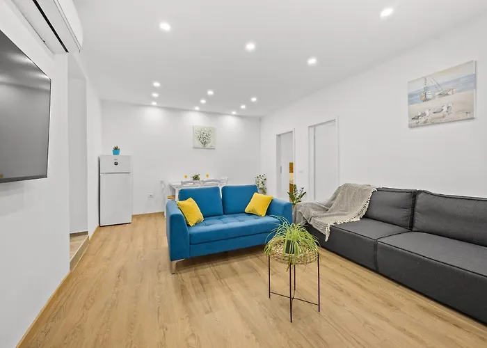 Old Tower Center 2 Apartman Pula